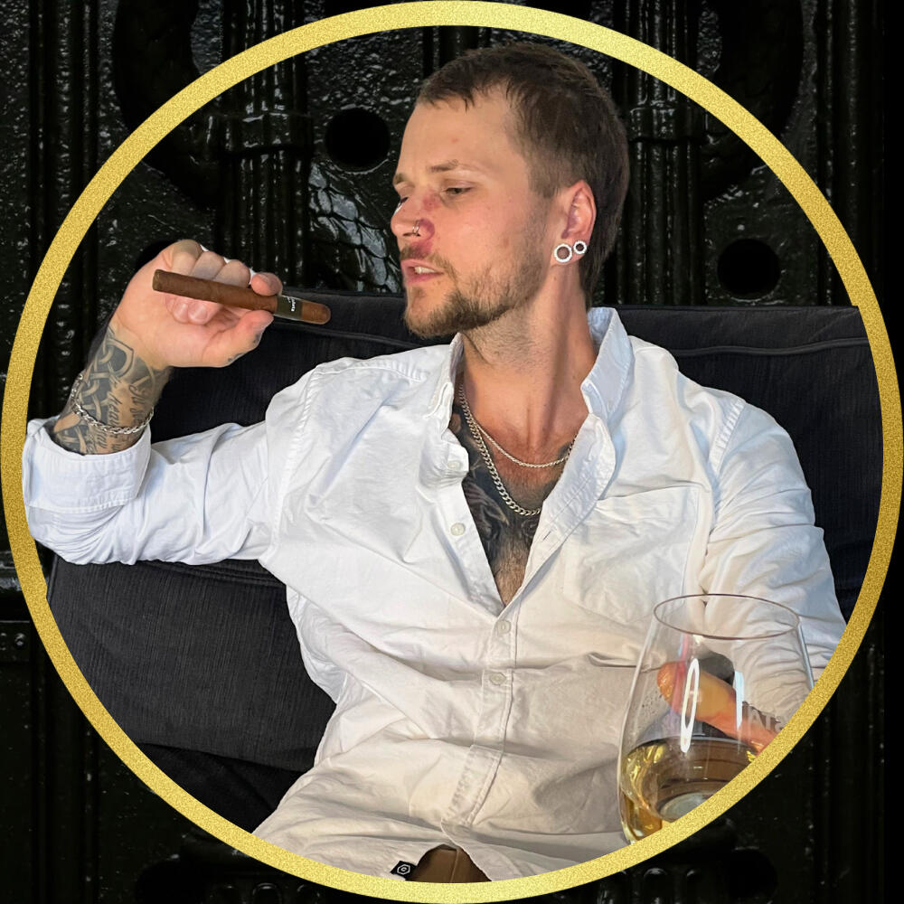 Tatted Cashlord | Cashmaster | Findom